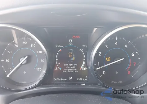 2019 Jaguar Xe 25T Premium z USA, uszkodzony, nr VIN SAJAD4FXXKCP44308